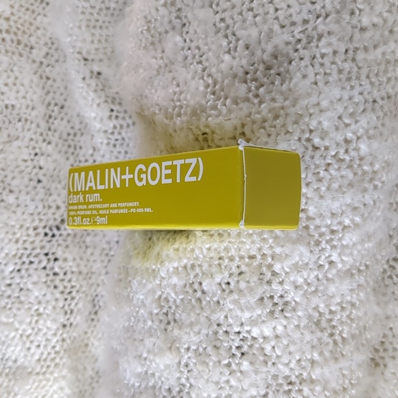 (MALIN+GOETZ) Rollerball dark rum perfume oil, 9ml/0.30fl oz - Picture 8 of 13